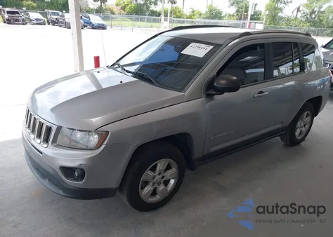 2015 Jeep Compass Sport z USA, uszkodzony, nr VIN 1C4NJCBA2FD156097